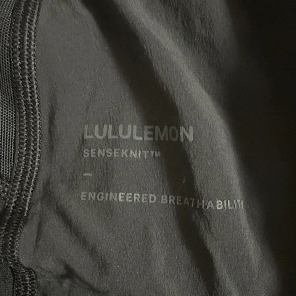 Lululemon SenseKnit Composite High-Rise Running Short in Black